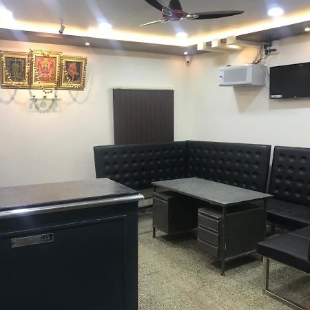 הובלי Shri Vasant Lodge מראה חיצוני תמונה