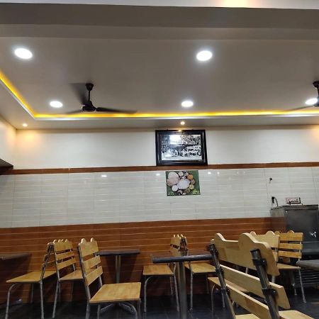 הובלי Shri Vasant Lodge מראה חיצוני תמונה
