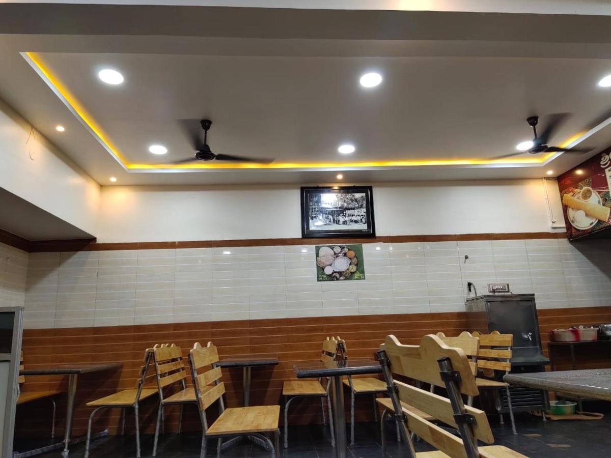 הובלי Shri Vasant Lodge מראה חיצוני תמונה